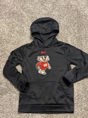 Wisconsin Badgers Under Armour Kids boys youth hooded sweatshirt size Medium